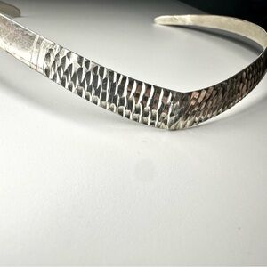 925 Torque Collar Necklace with Texture Detail - 21.5g Sterling Silver